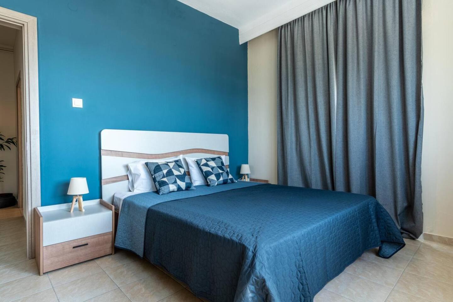 Eis Deluxe Apartment Alexandroupolis Buitenkant foto